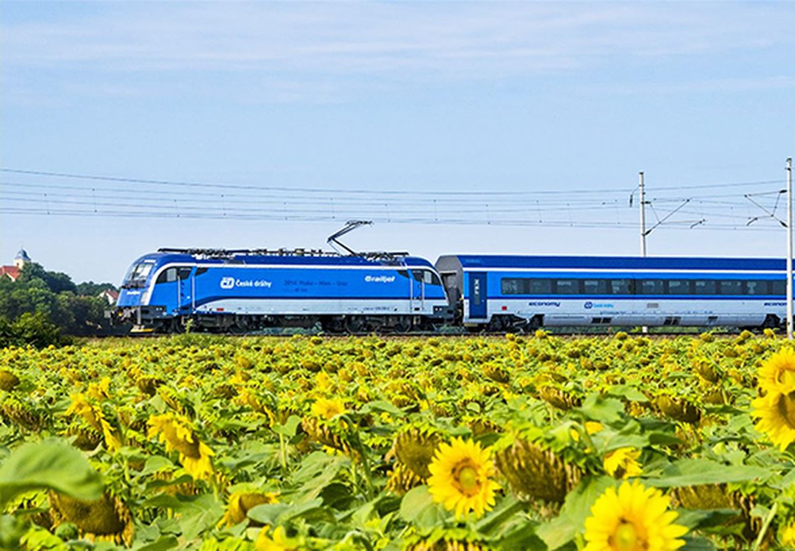 Still on tracks to provide legal support